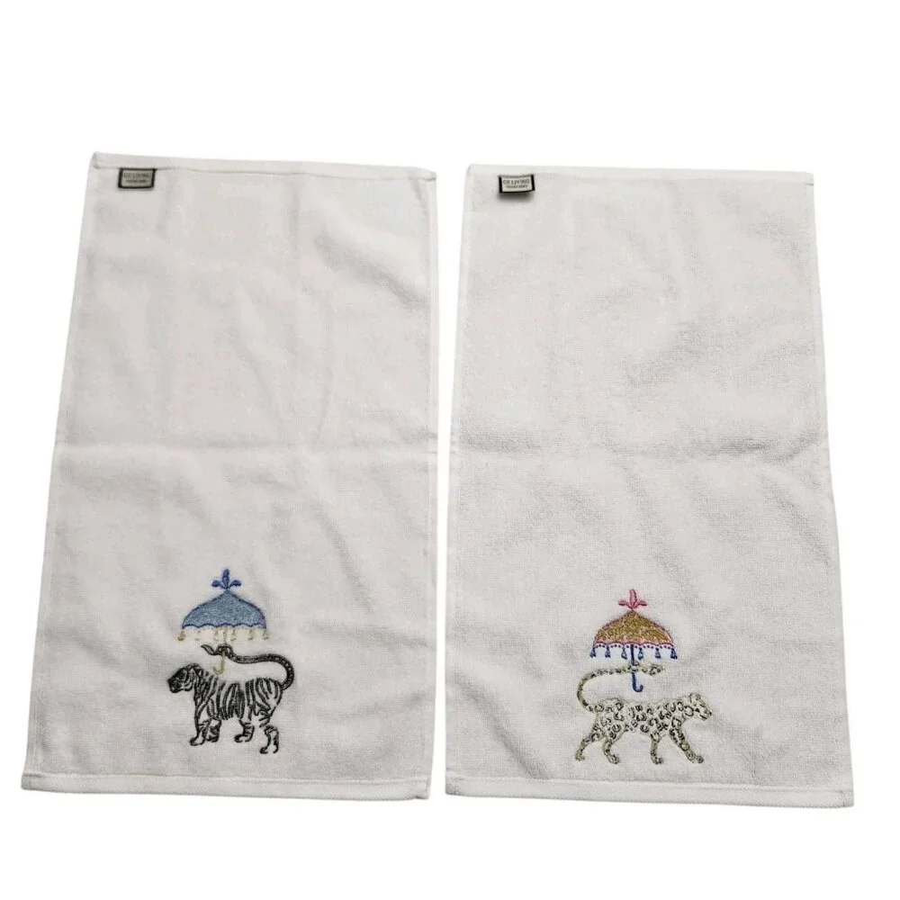 GE LIVING Embroidered Circus Animals Leopard and Tiger Decorative Hand Towels